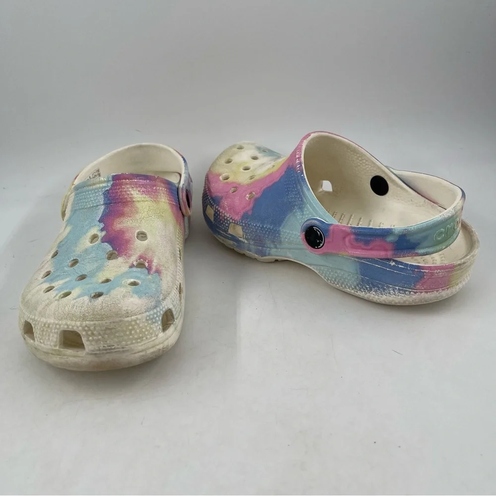 Crocs Unisex Kids Classic Clogs Rainbow Tie Dye Junior Size 3 - (basically a 3Y)